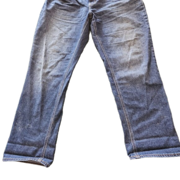SOLD Old Navy Worn -In Look Petite Jeans - Picture 2 of 6